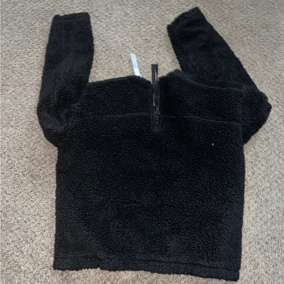 Lululemon midriff size 4 - Picture 2 of 2